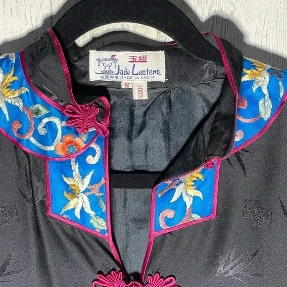 Jade Lantern‎ Vintage Jacket Floral Embroidery 100% Silk Size Small - Picture 3 of 6